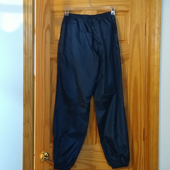 Vintage University of Michigan wind pants - Picture 3 of 7